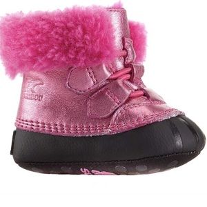 🆕 $40 Sorel Caribootie Baby Boots